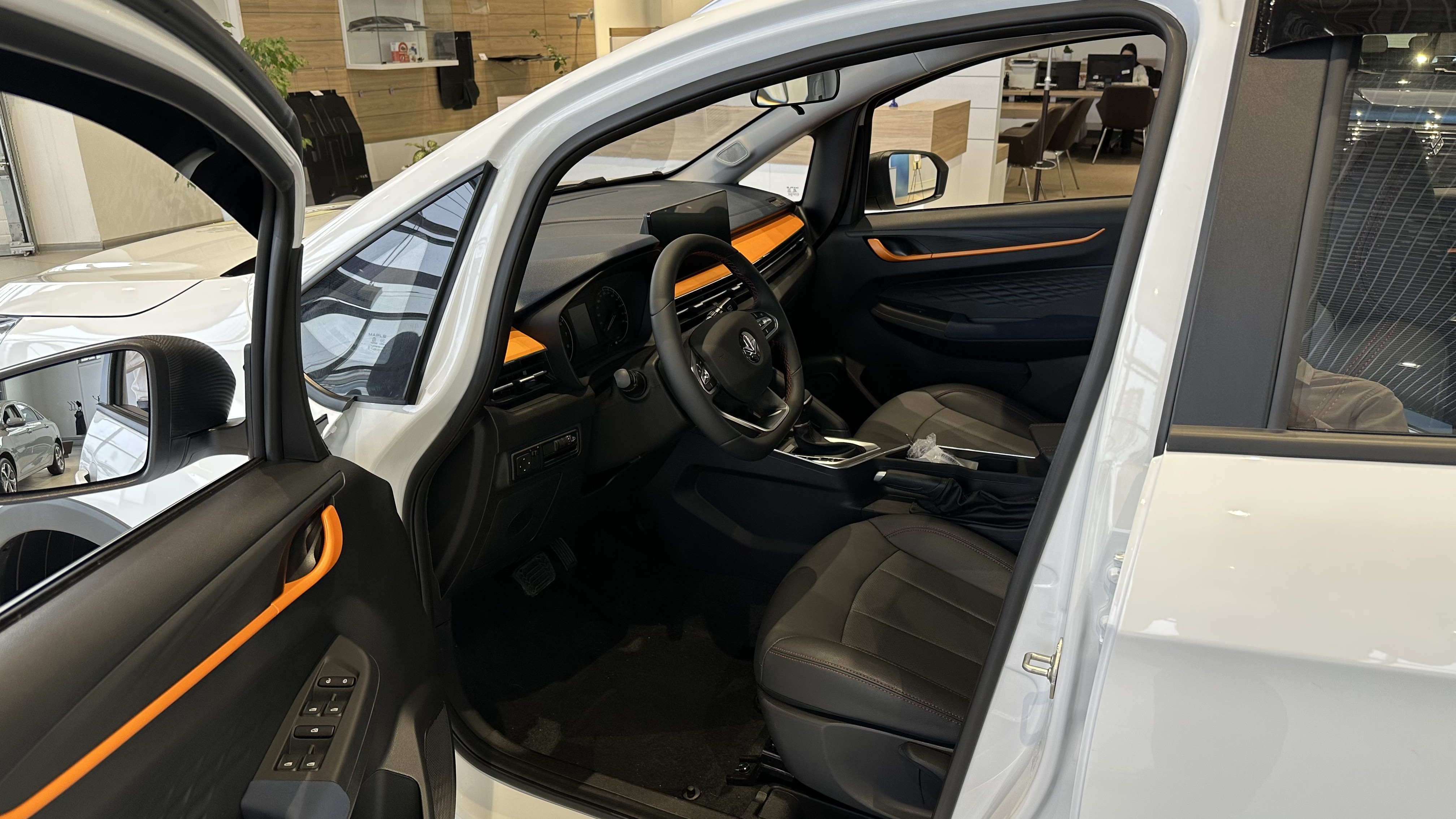 Новый Livan                                                   X3 Pro в ПЕНЗЕ - АВТОЛОЦМАН