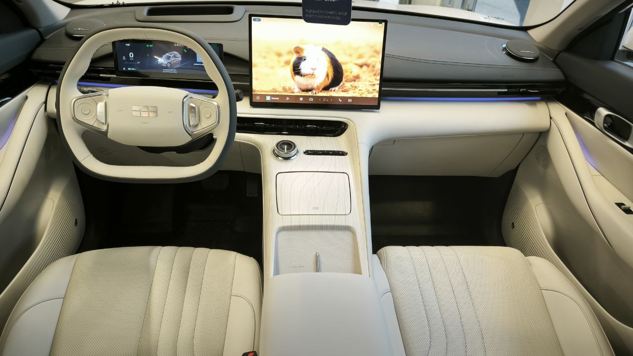 Новый Geely                                                   EX5 в ПЕНЗЕ - АВТОЛОЦМАН