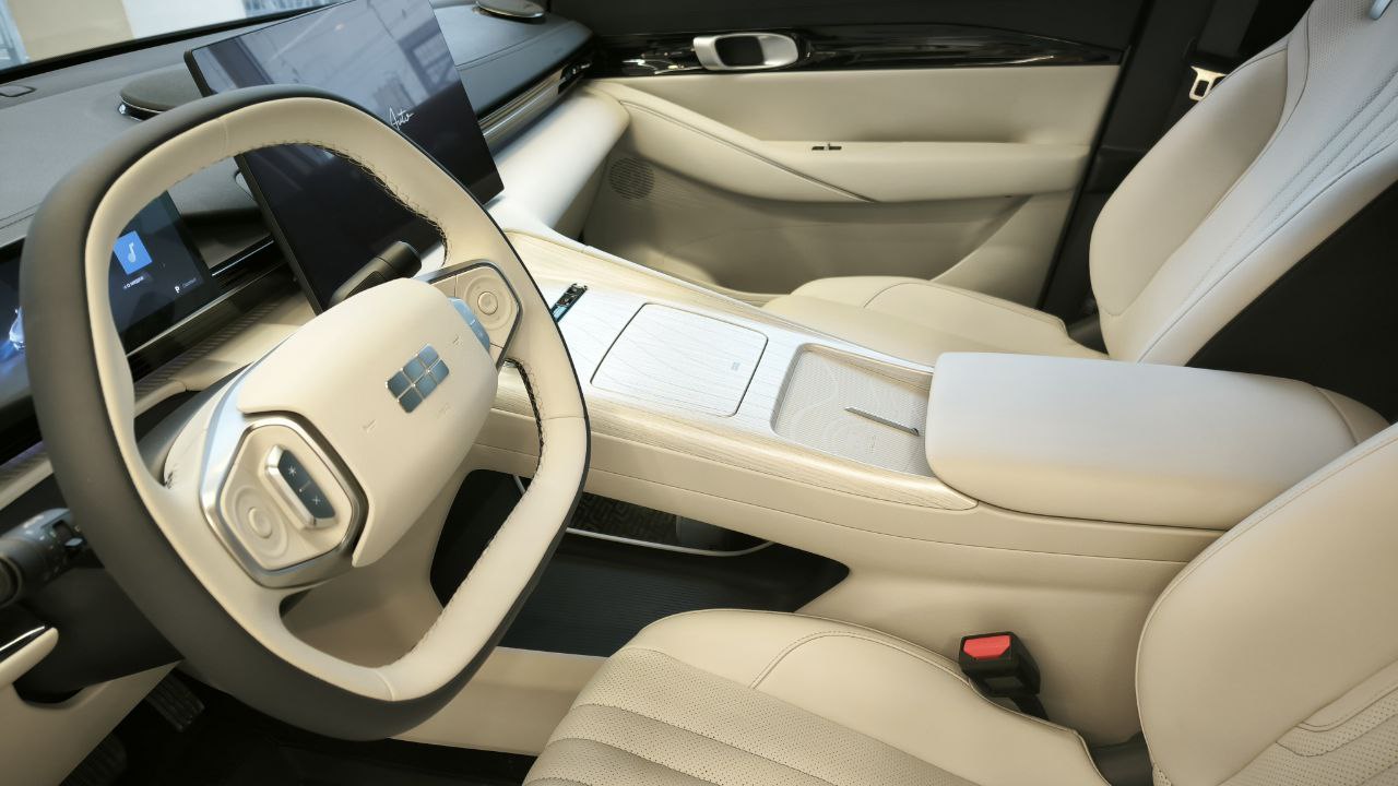 Новый Geely                                                   EX5 в ПЕНЗЕ - АВТОЛОЦМАН