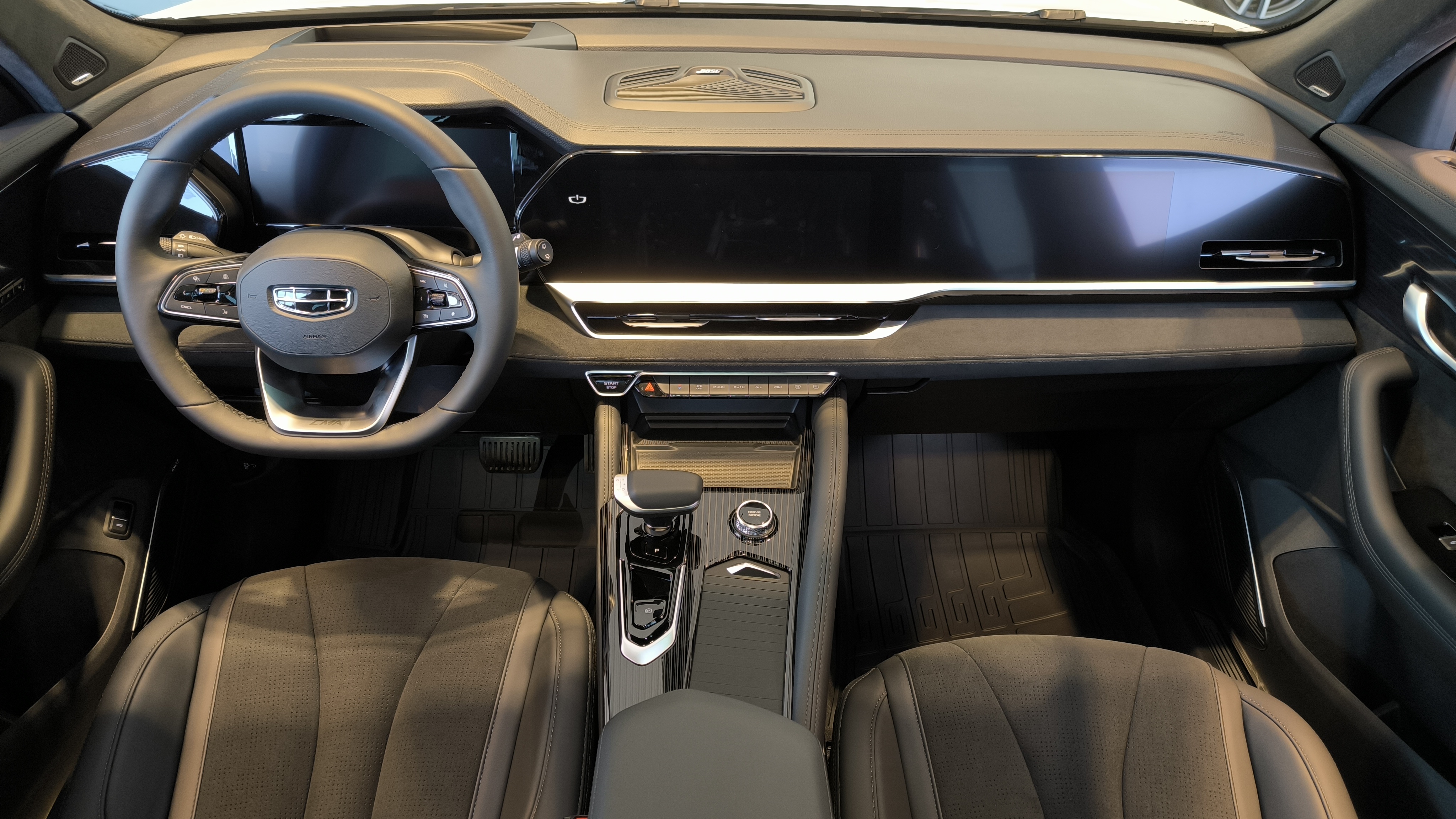 Новый Geely                                                   Monjaro в ПЕНЗЕ - АВТОЛОЦМАН