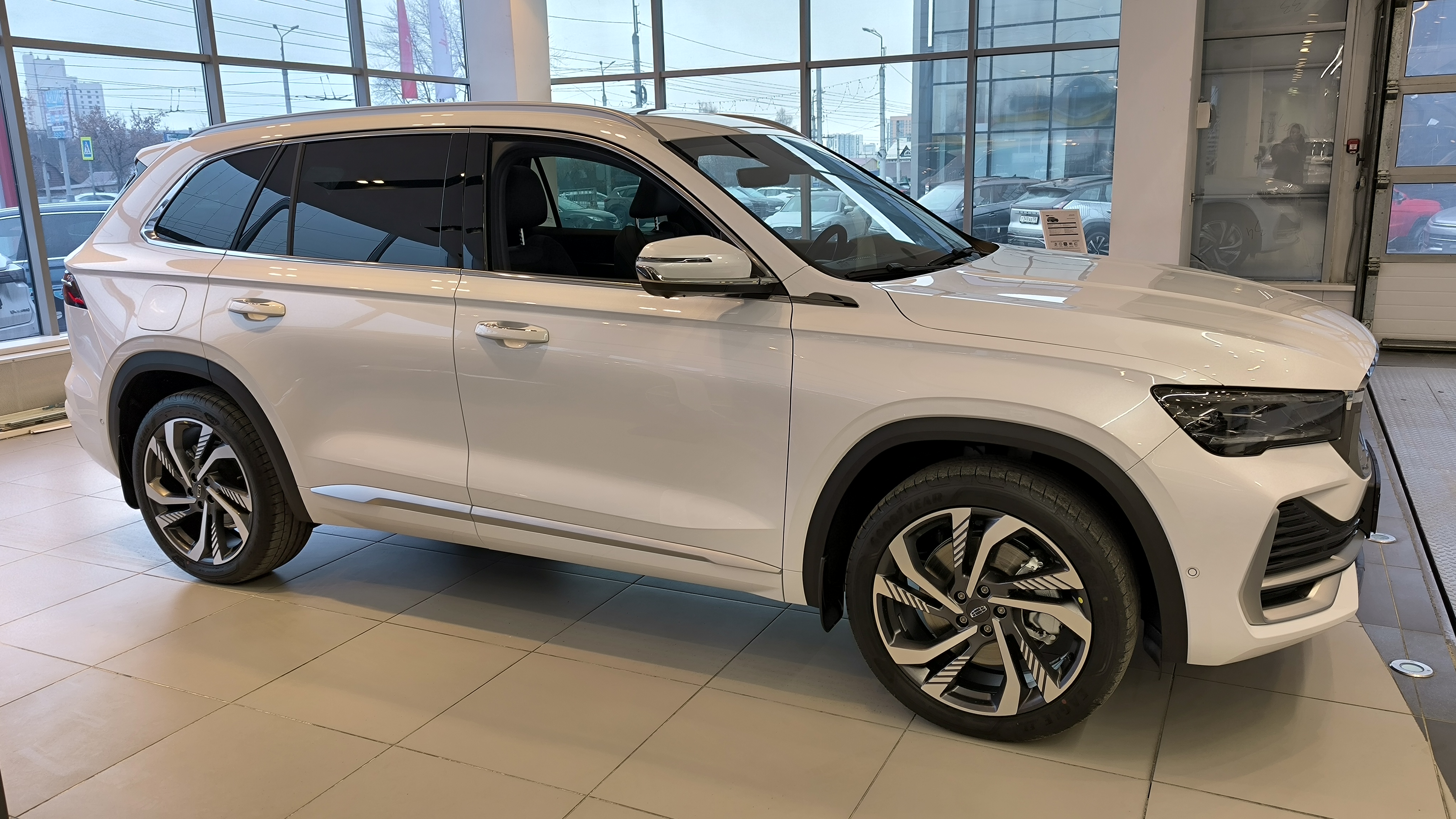 Новый Geely                                                   Monjaro в ПЕНЗЕ - АВТОЛОЦМАН