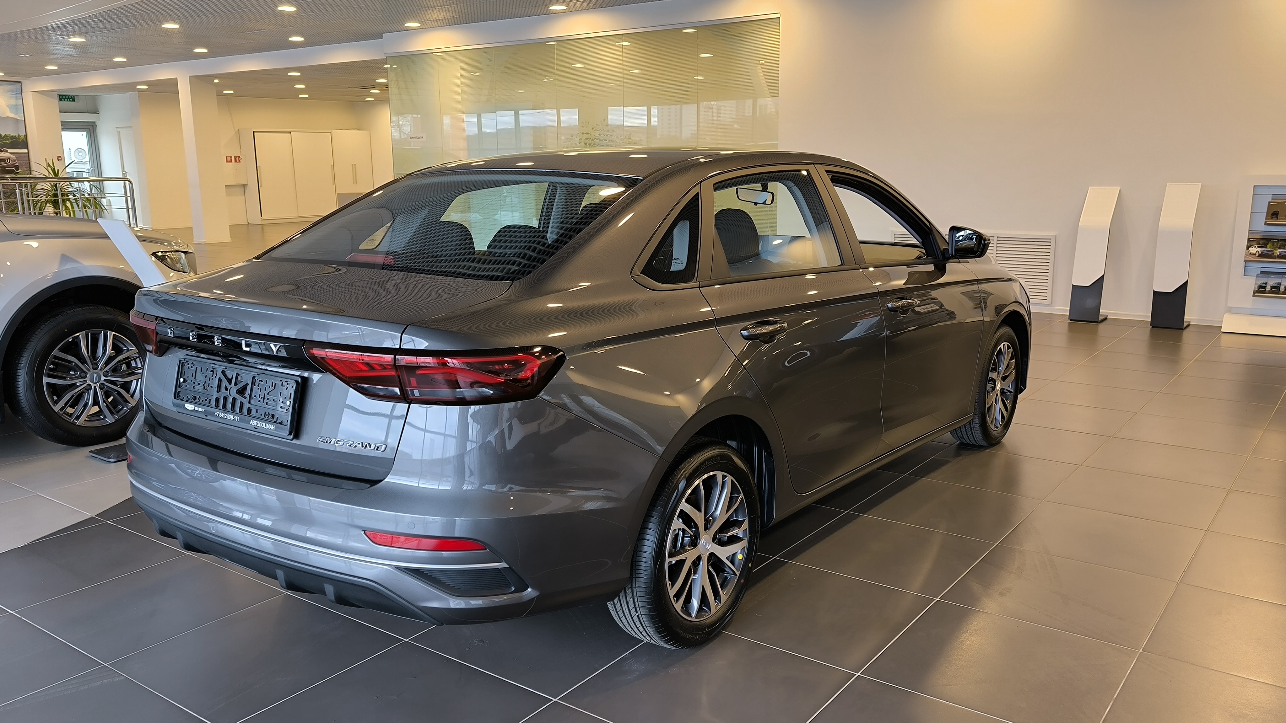 Новый Geely                                                   Emgrand в ПЕНЗЕ - АВТОЛОЦМАН